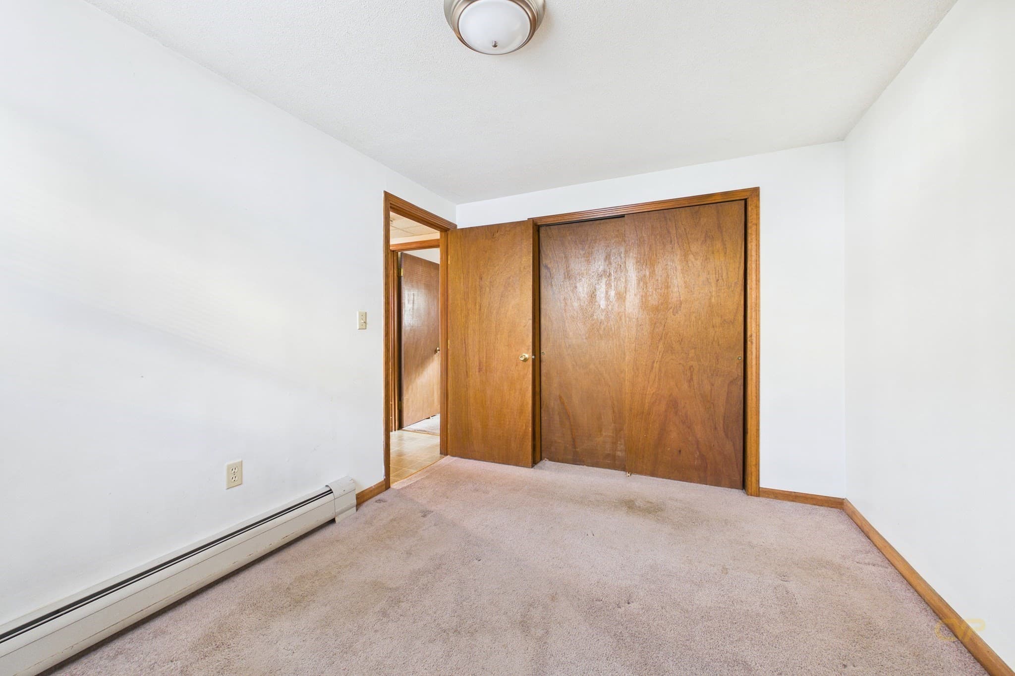 Single Family Residence at 91 Jenkins St, New Bedford MA 02740, photo 15 of 30