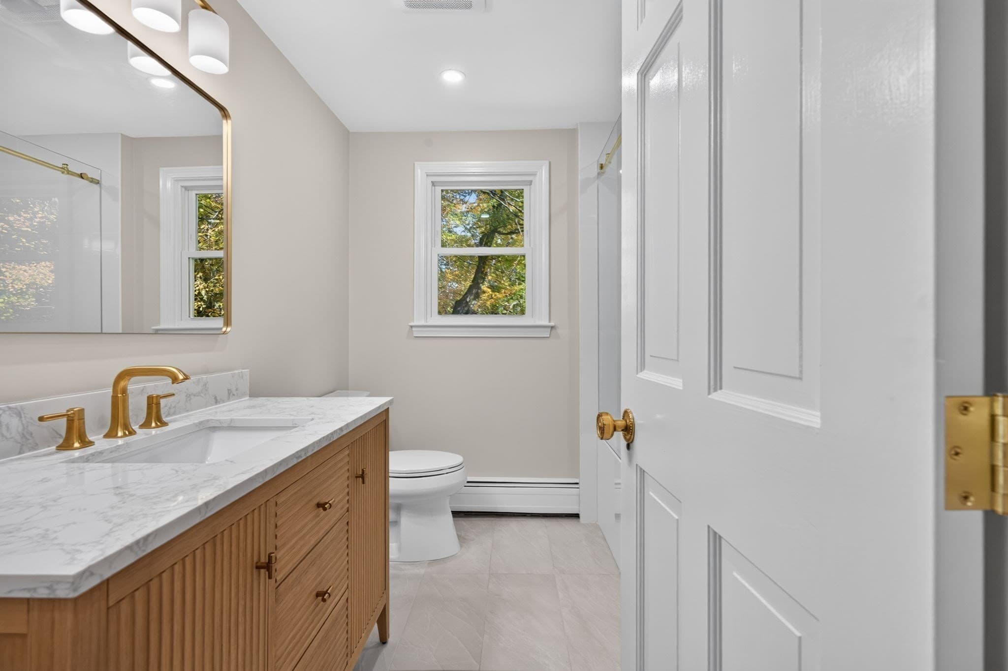 Single Family Residence at 7 Hillcrest Dr, Chelmsford MA 01824, photo 17 of 40
