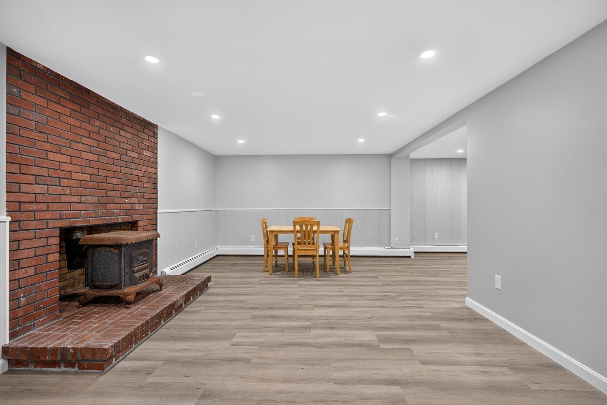 Single Family Residence at 7 Hillcrest Dr, Chelmsford MA 01824, photo 36 of 40