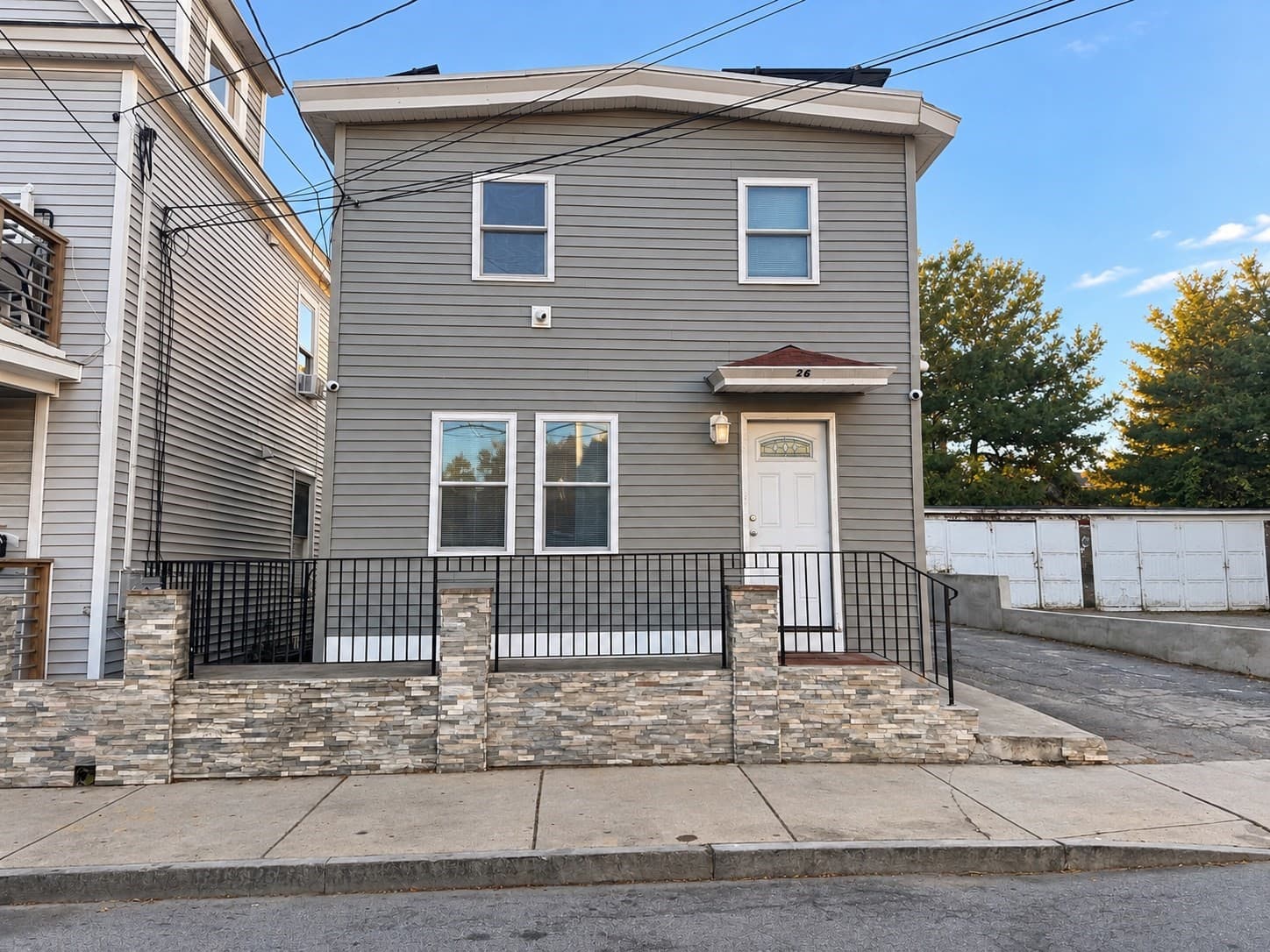 26 Bennington St, Lawrence MA 01841
