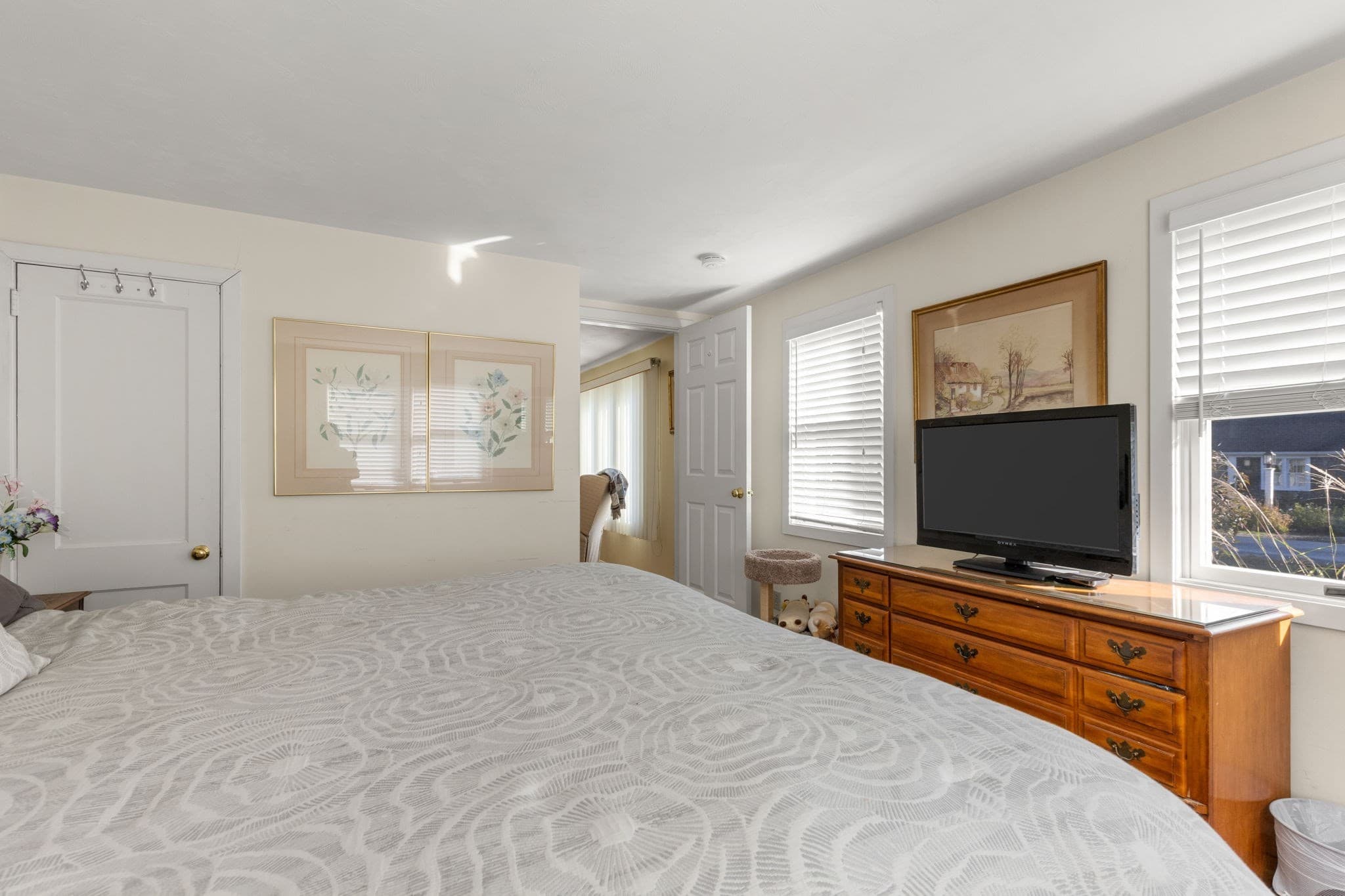 Single Family Residence at 111 Fifth Ave, Barnstable MA 02601, photo 10 of 42