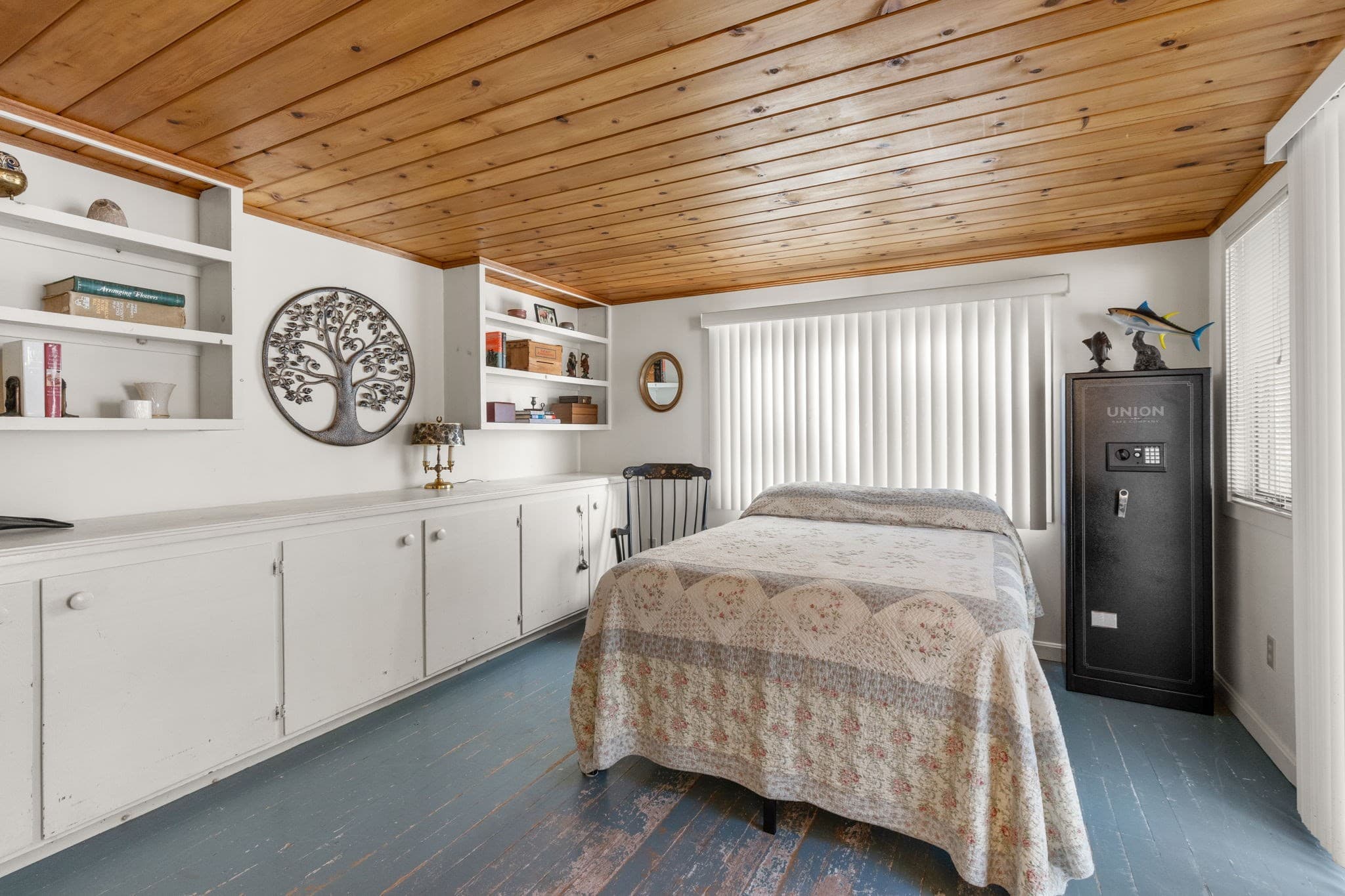 Single Family Residence at 111 Fifth Ave, Barnstable MA 02601, photo 21 of 42