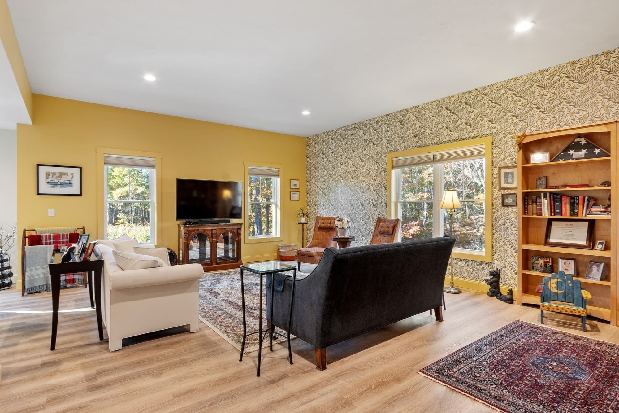 Single Family Residence at 43 Old Colony, Princeton MA 01541, photo 9 of 42