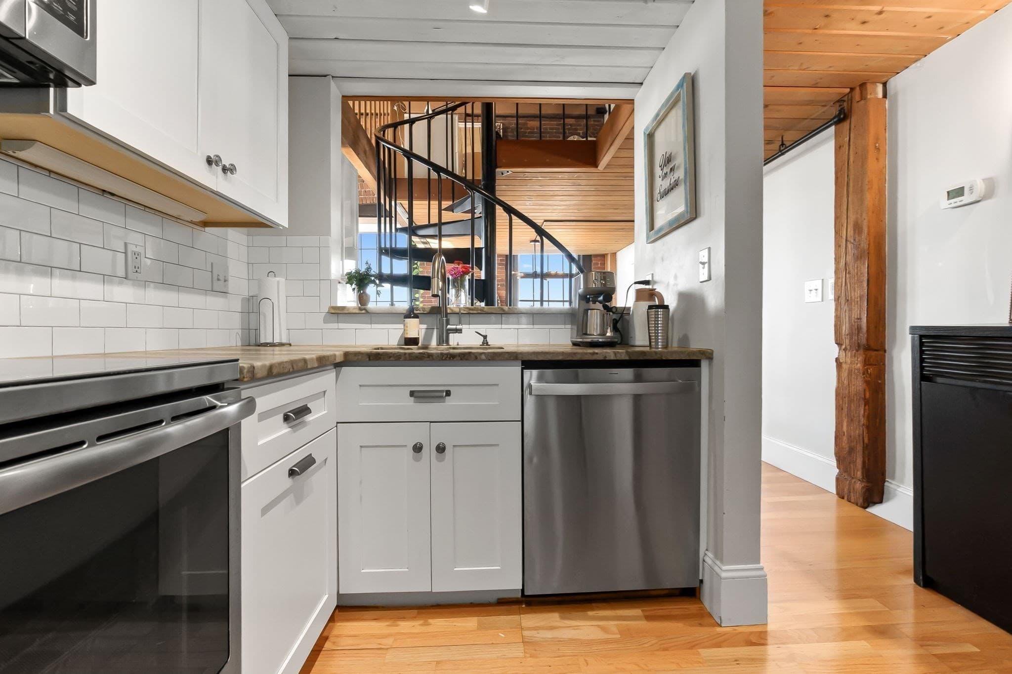 Condominium at 50 Rantoul St # 511, Beverly MA 01915, photo 12 of 39