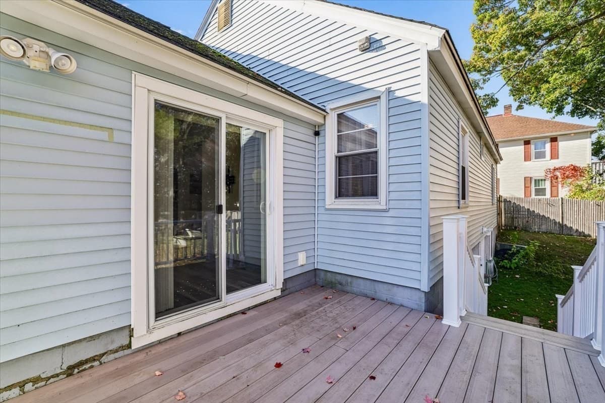 Single Family Residence at 209 West Hollis St, Nashua NH 03060, photo 25 of 34