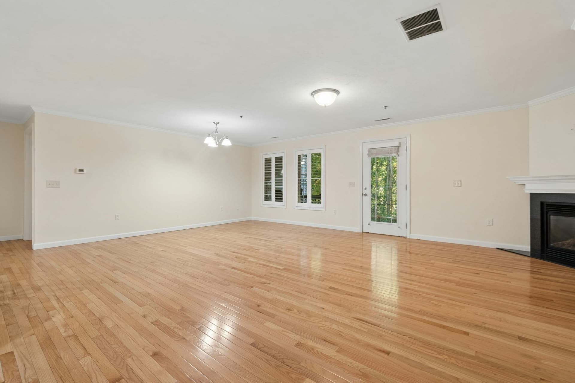 Condominium at 216 Reservoir St # 102, Holden MA 01520, photo 11 of 34