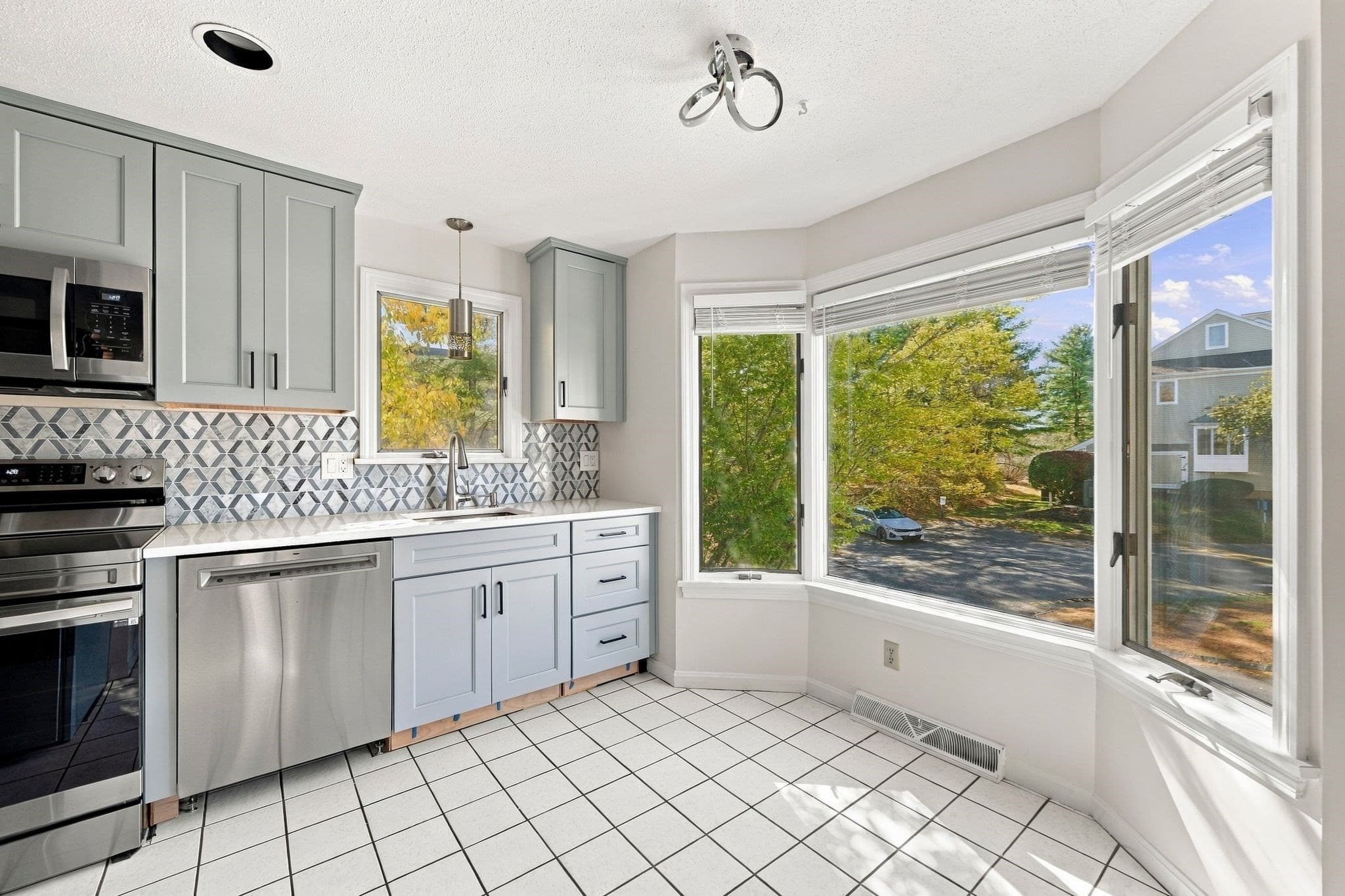 Condominium at 47 Abington Road # 47, Danvers MA 01923, photo 5 of 39