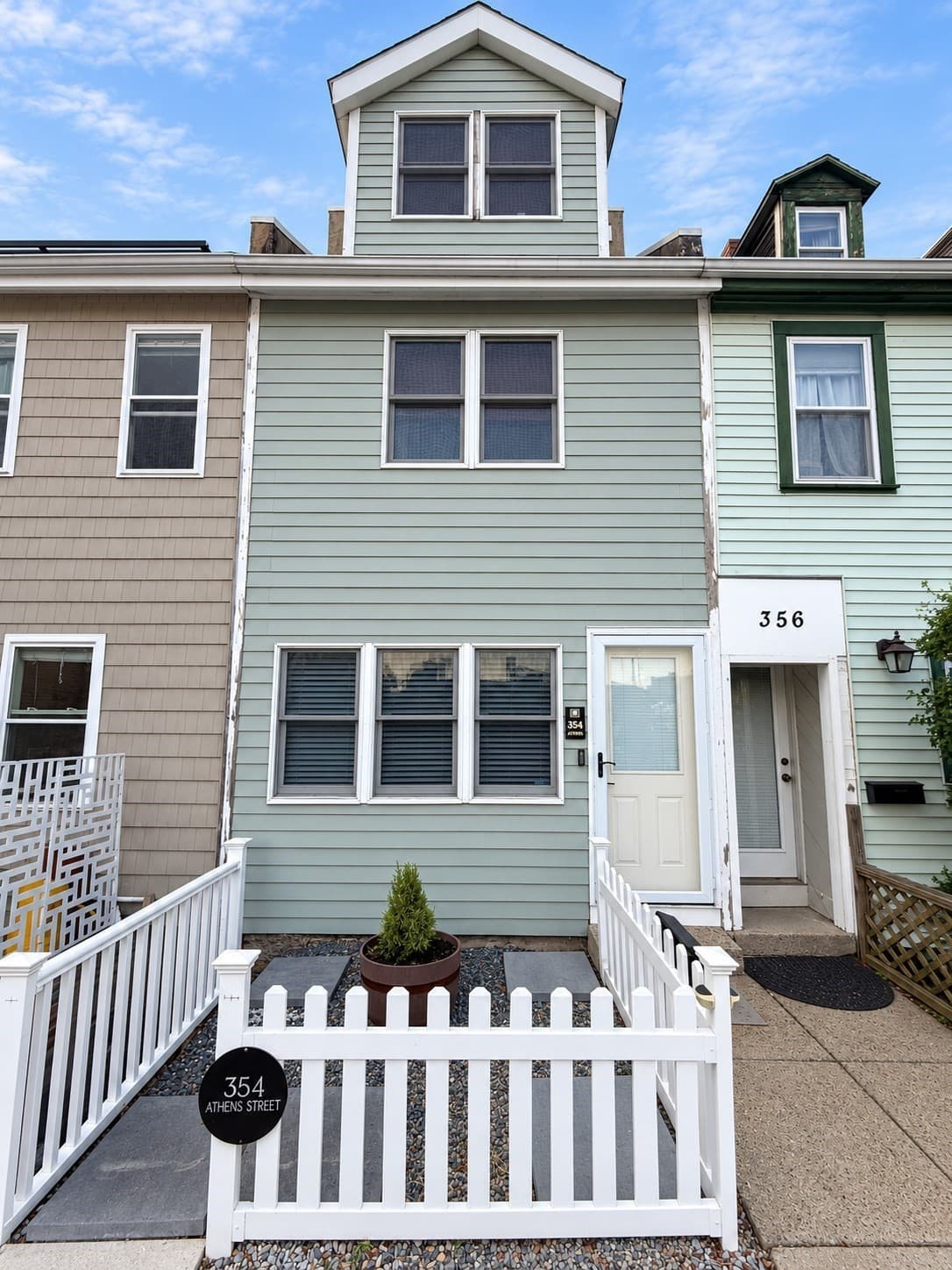 Single Family Residence at 354 Athens St, Boston MA 02127, photo 2 of 17