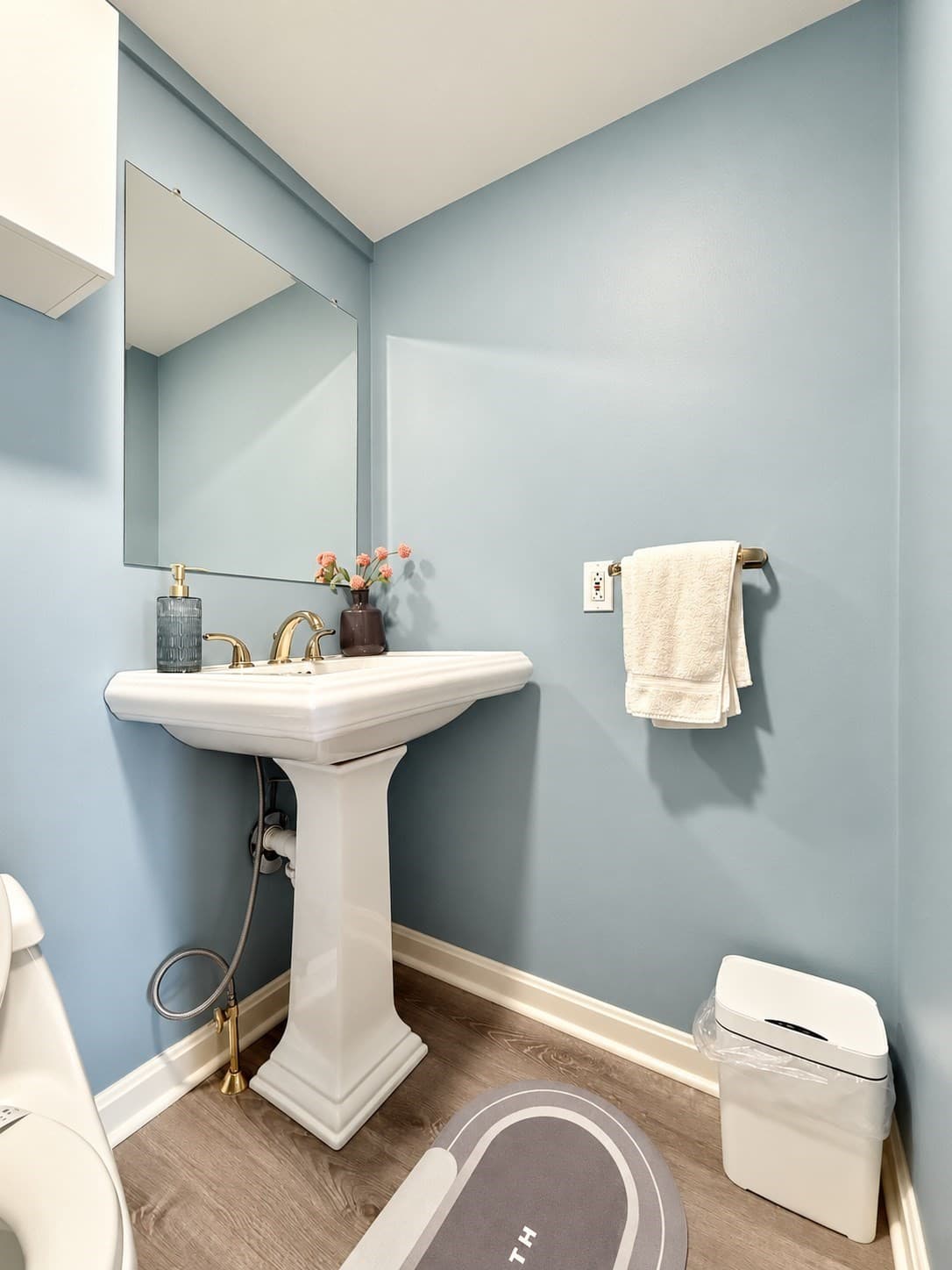 Single Family Residence at 354 Athens St, Boston MA 02127, photo 5 of 17
