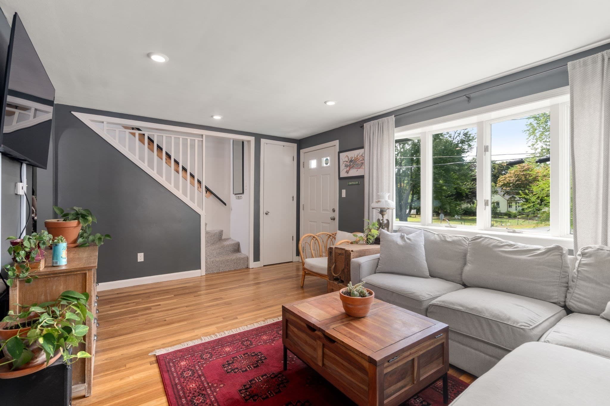 Single Family Residence at 27 Harvard Ave, Methuen MA 01844, photo 6 of 30