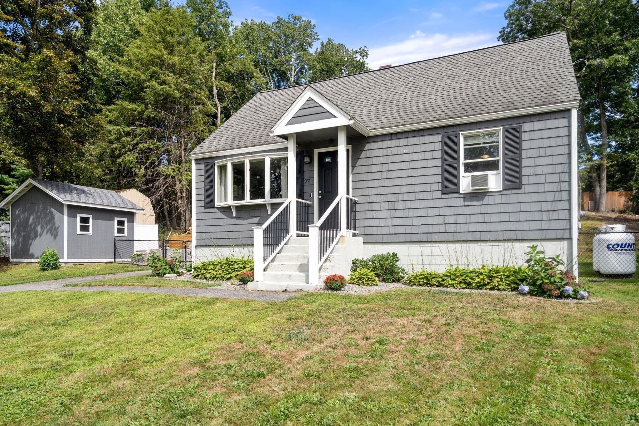 27 Harvard Ave, Methuen MA 01844