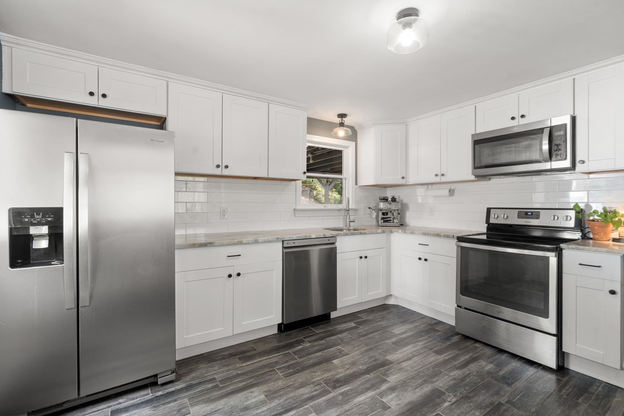 Single Family Residence at 27 Harvard Ave, Methuen MA 01844, photo 10 of 30