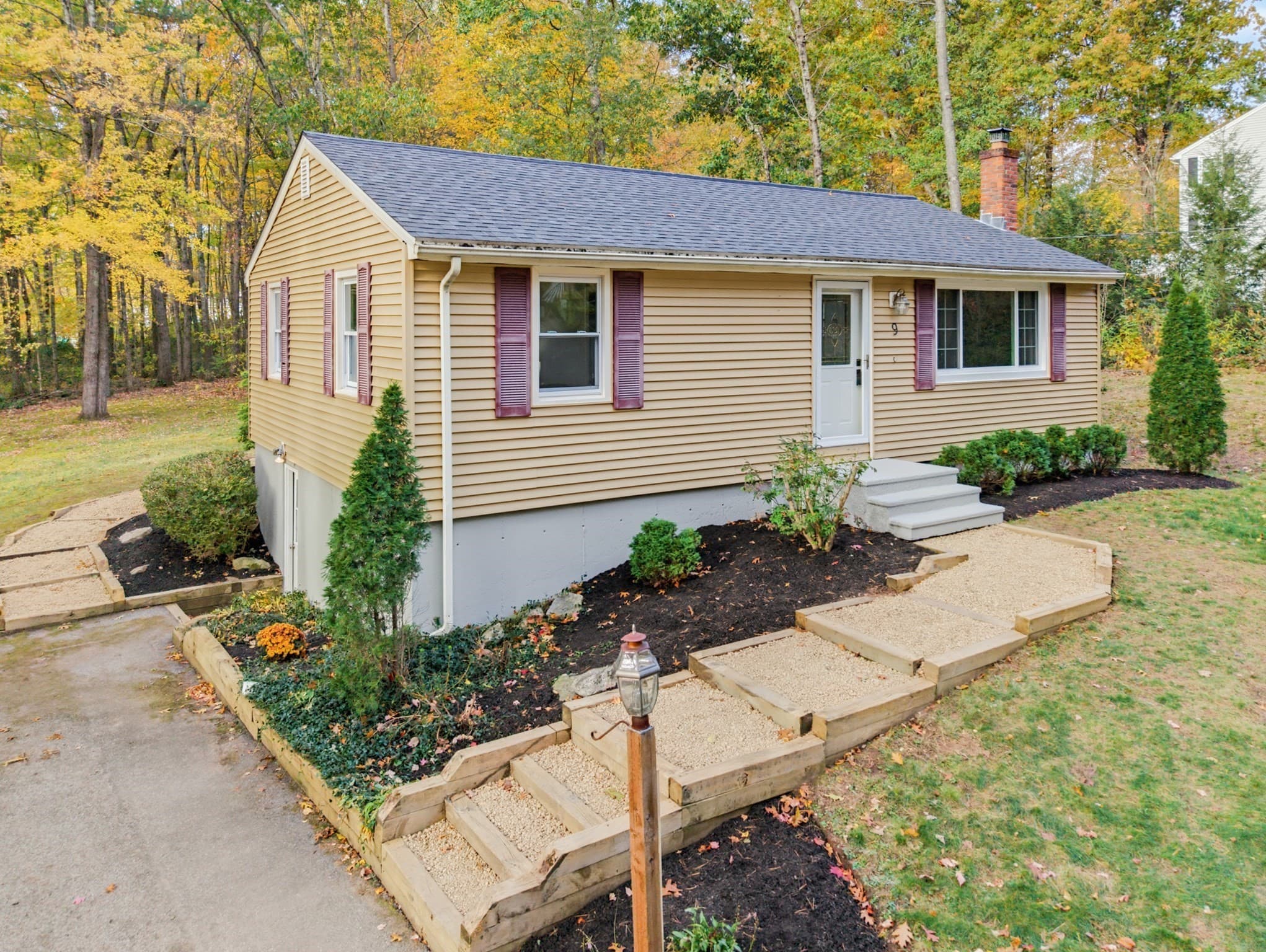 Single Family Residence at 9 Merriam District, Oxford MA 01537, photo 2 of 33