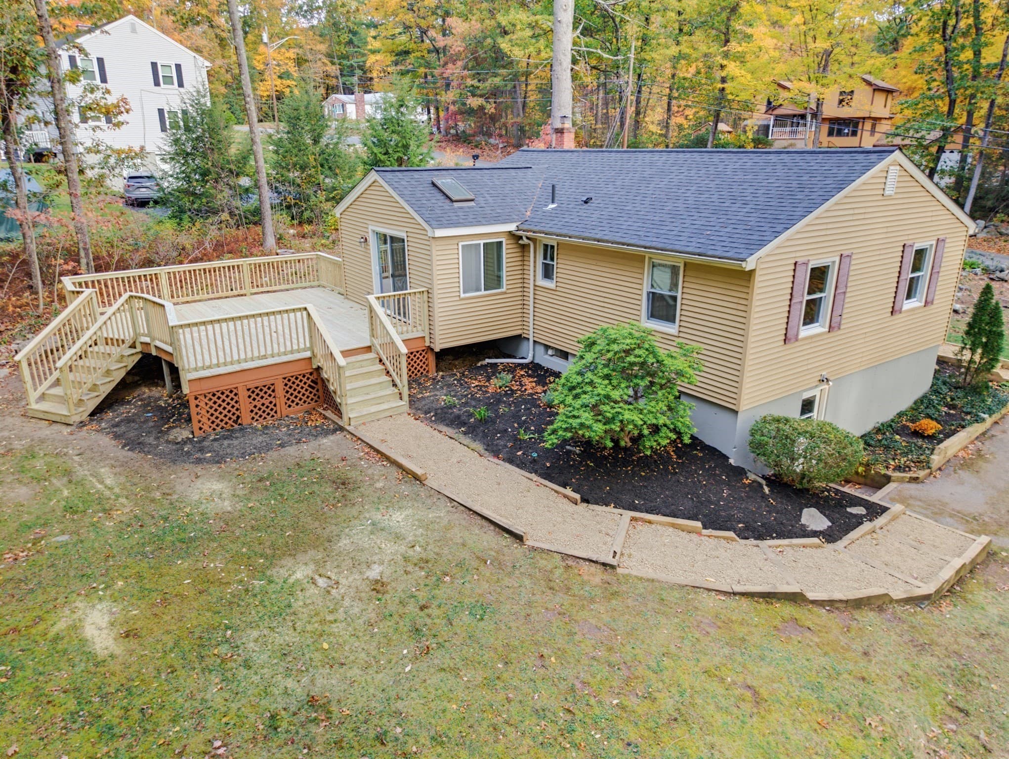 Single Family Residence at 9 Merriam District, Oxford MA 01537, photo 3 of 33