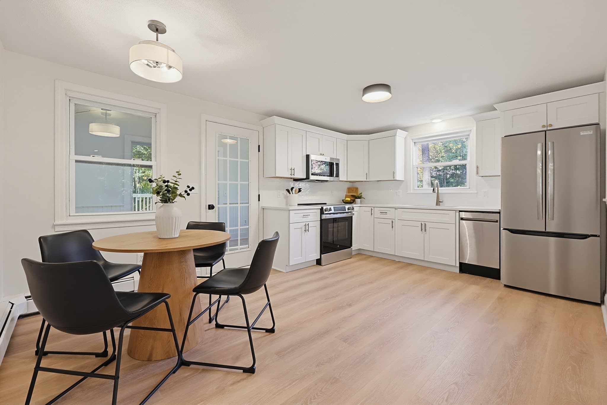 Single Family Residence at 9 Merriam District, Oxford MA 01537, photo 8 of 33