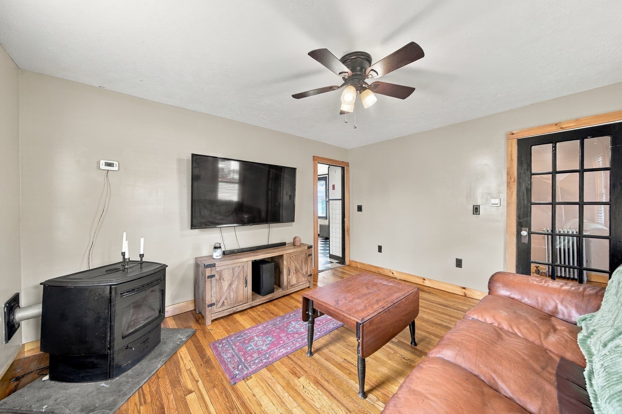 Single Family Residence at 82 Ryan Rd, Northampton MA 01062, photo 5 of 38