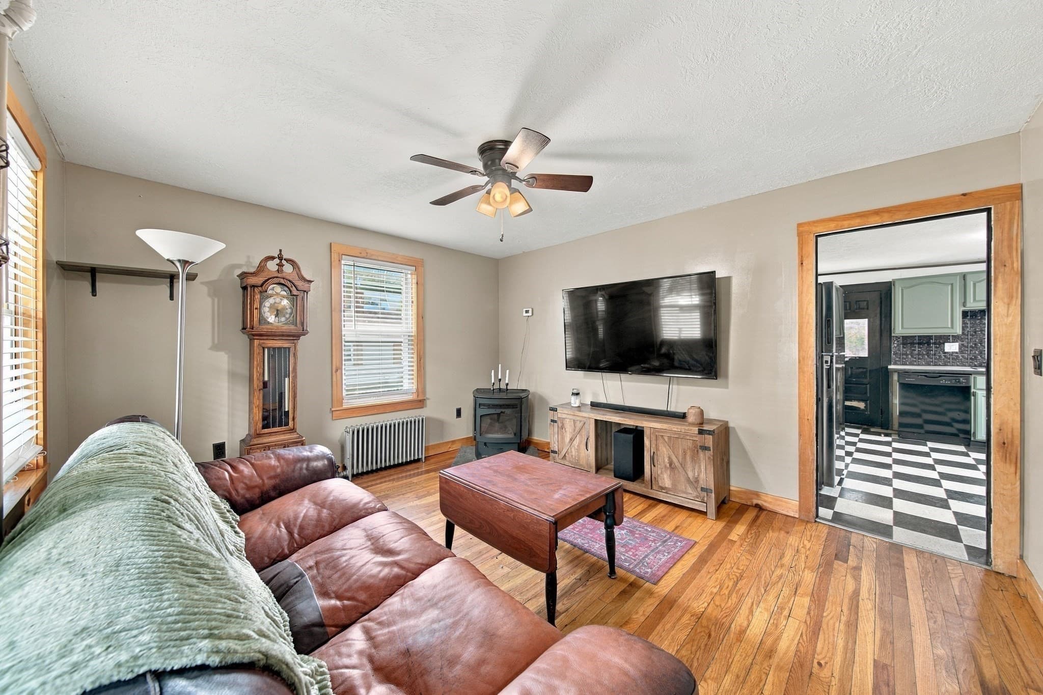 Single Family Residence at 82 Ryan Rd, Northampton MA 01062, photo 4 of 38