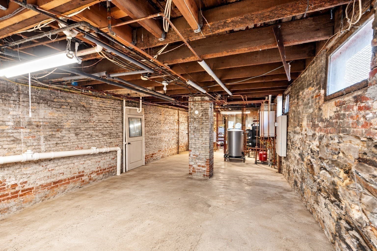 Condominium at 247 Chestnut St # 1, Cambridge MA 02139, photo 10 of 21