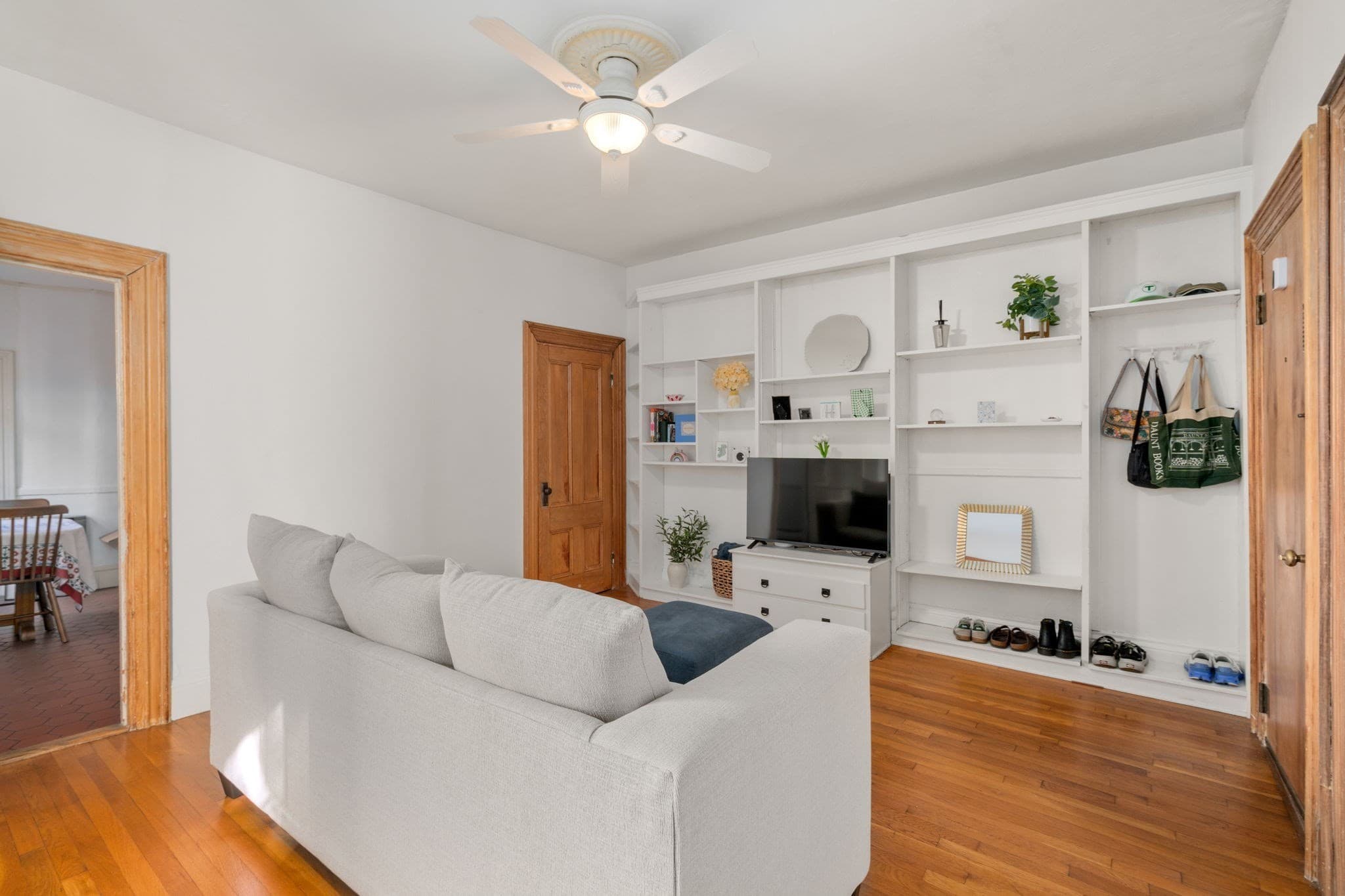 Condominium at 247 Chestnut St # 1, Cambridge MA 02139, photo 4 of 21