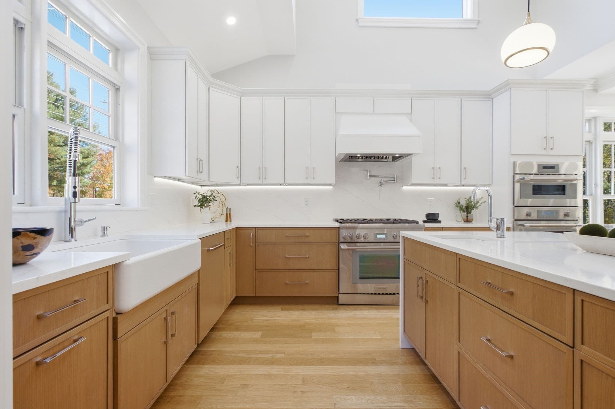 Single Family Residence at 40 Elm Street, North Reading MA 01864, photo 8 of 42