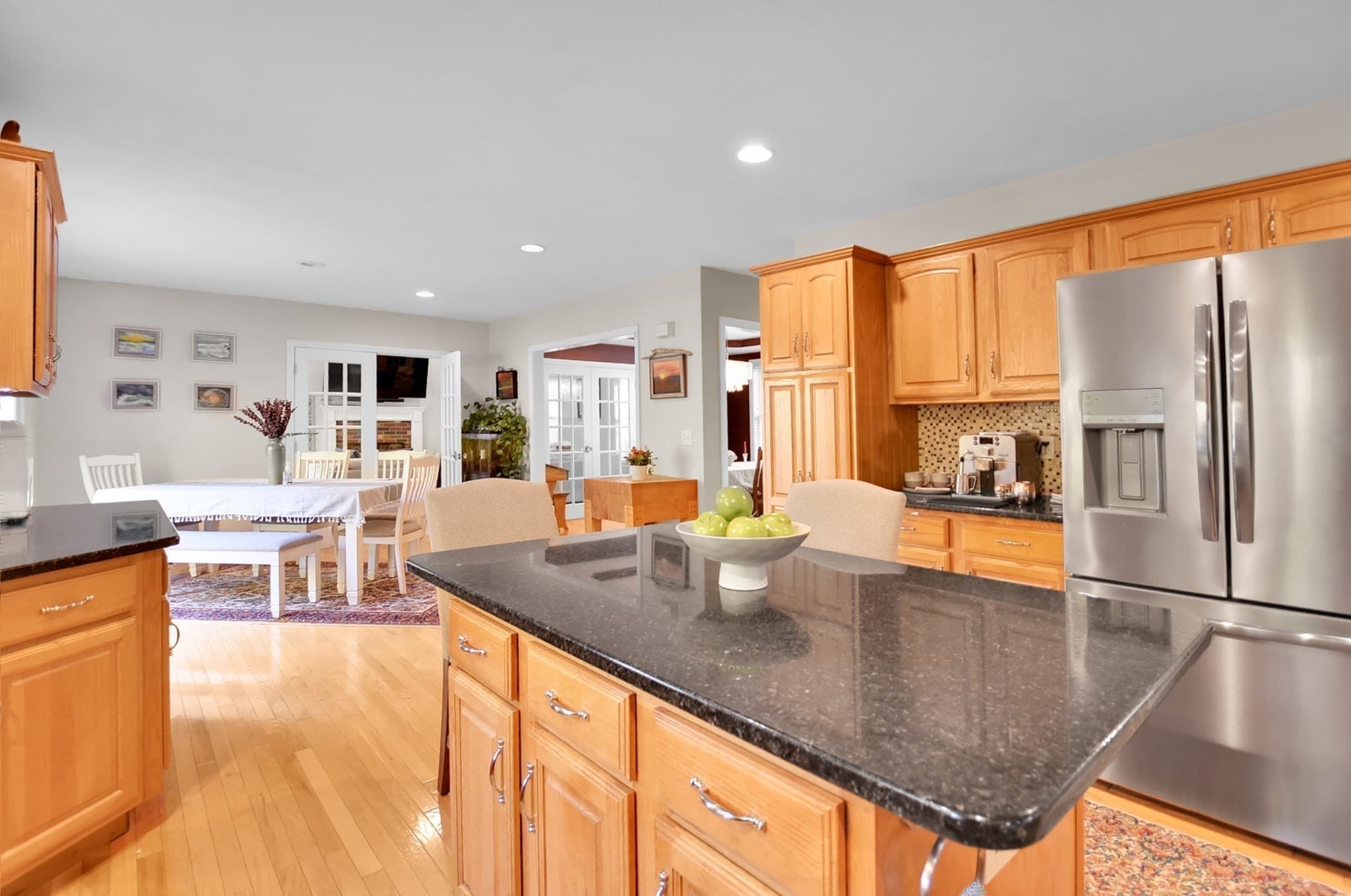 Single Family Residence at 2 Fairway View Dr, Douglas MA 01516, photo 5 of 42