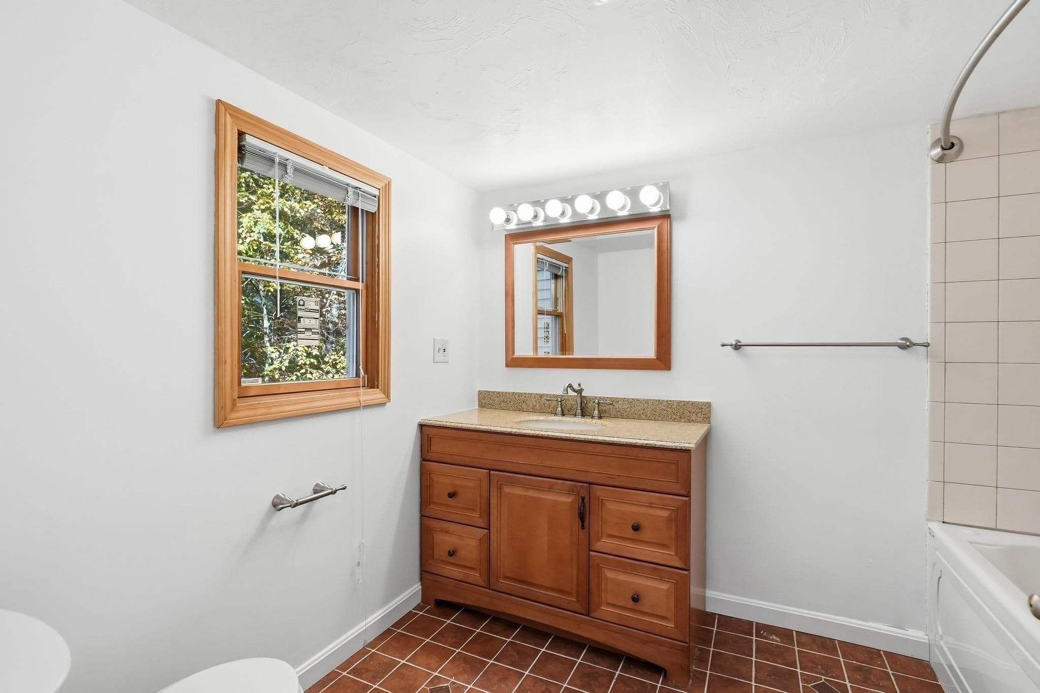 Single Family Residence at 17 Pathwood Ave, Burlington MA 01803, photo 36 of 41