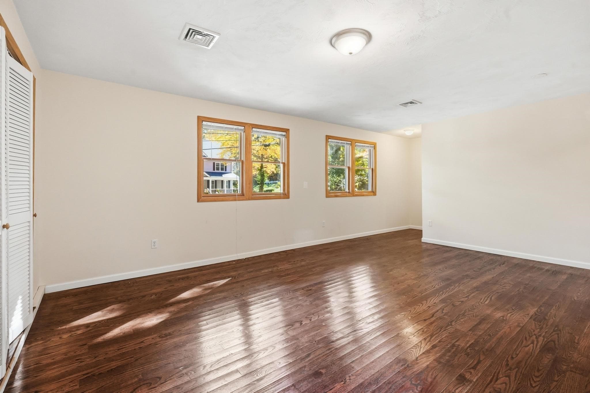Single Family Residence at 17 Pathwood Ave, Burlington MA 01803, photo 35 of 41