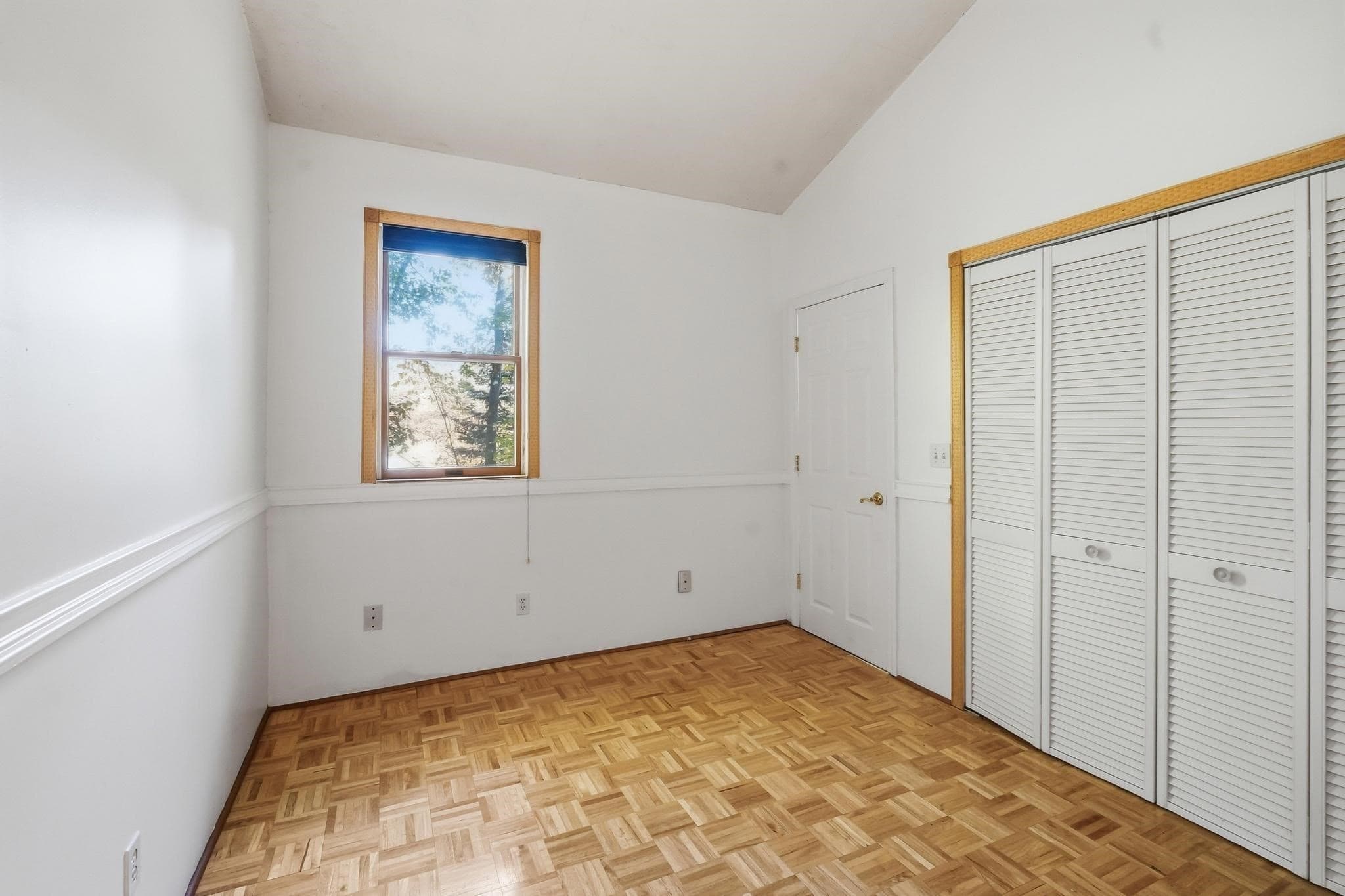 Single Family Residence at 17 Pathwood Ave, Burlington MA 01803, photo 29 of 41
