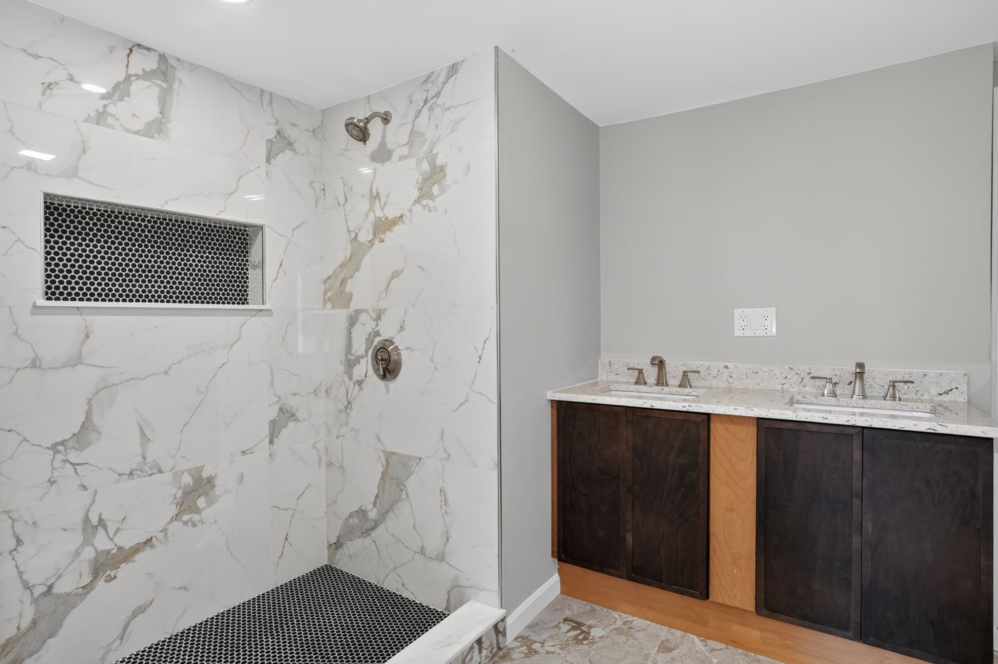 Single Family Residence at 417 Bigelow Street, Marlborough MA 01752, photo 13 of 25