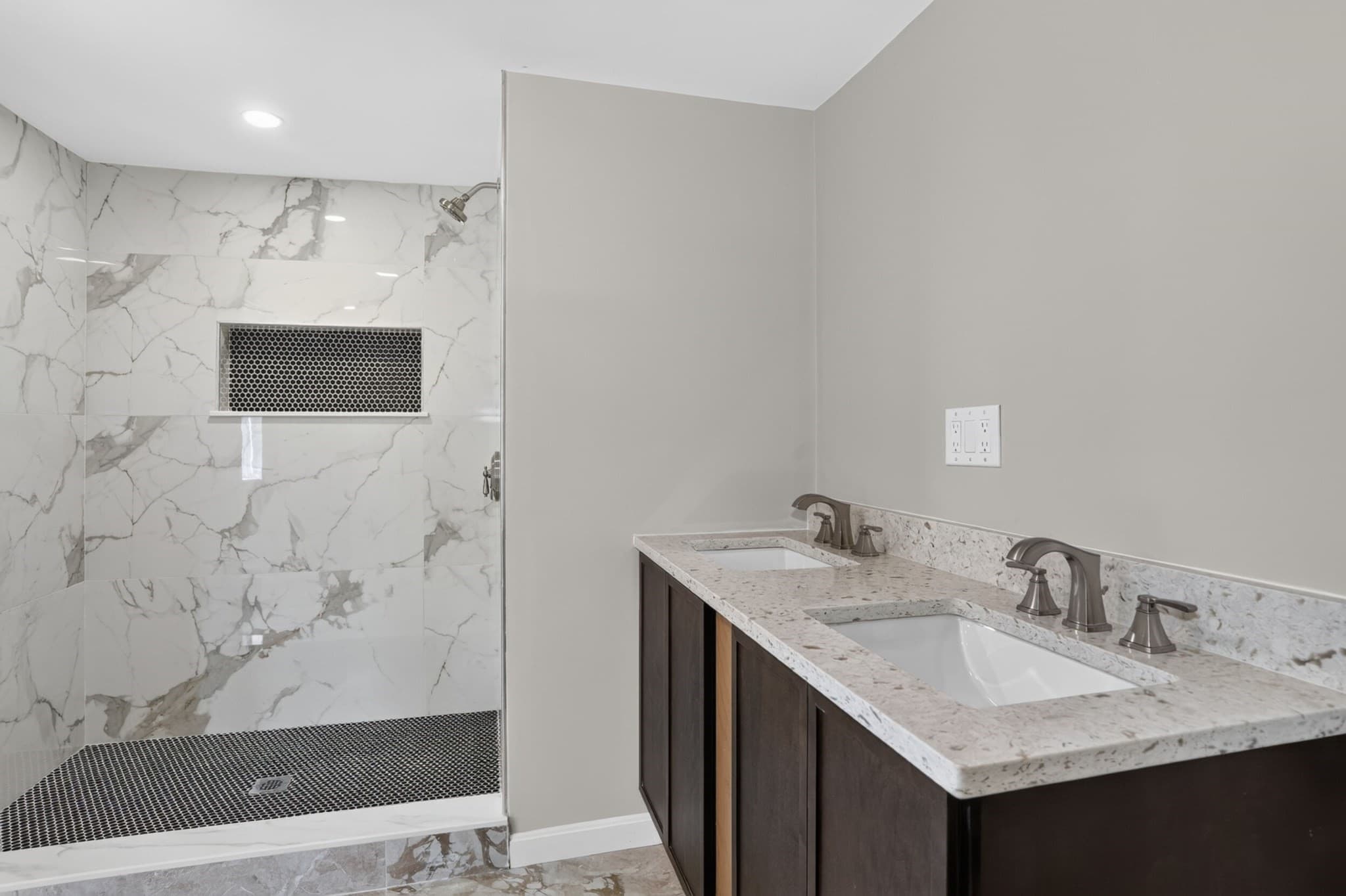 Single Family Residence at 417 Bigelow Street, Marlborough MA 01752, photo 12 of 25