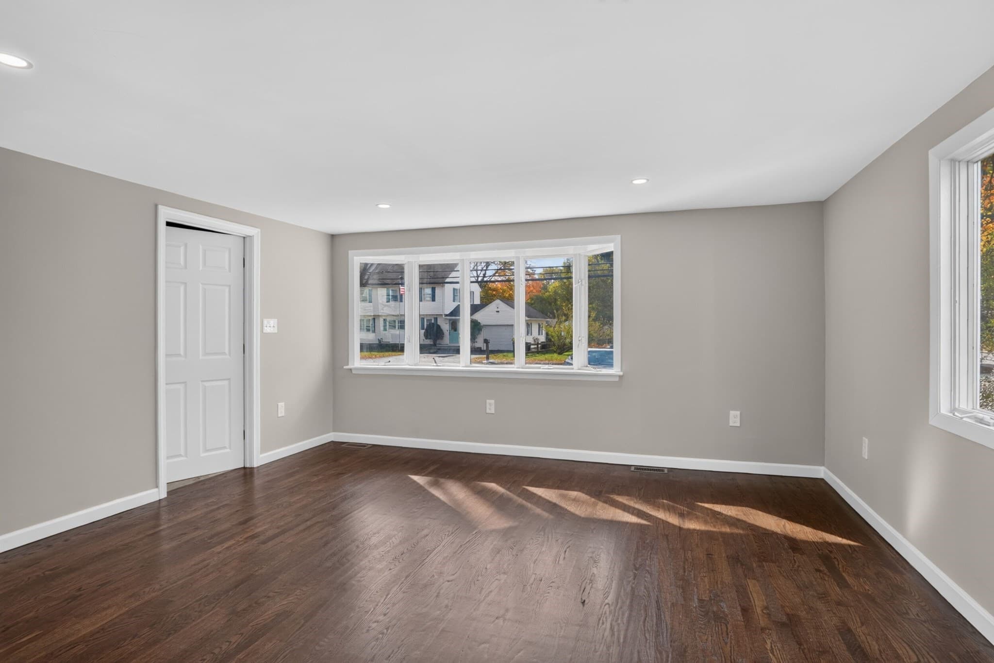 Single Family Residence at 417 Bigelow Street, Marlborough MA 01752, photo 10 of 25