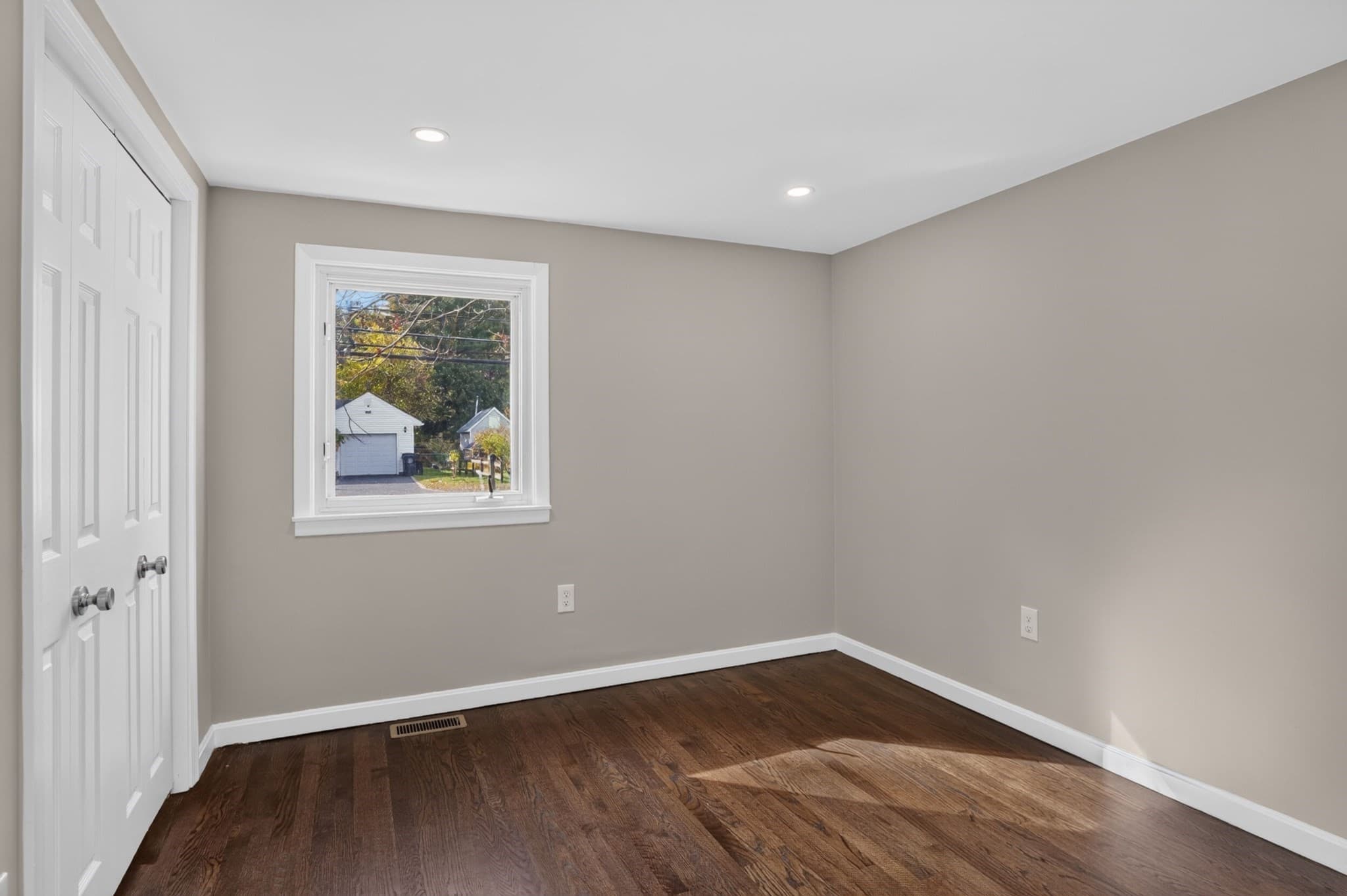Single Family Residence at 417 Bigelow Street, Marlborough MA 01752, photo 15 of 25