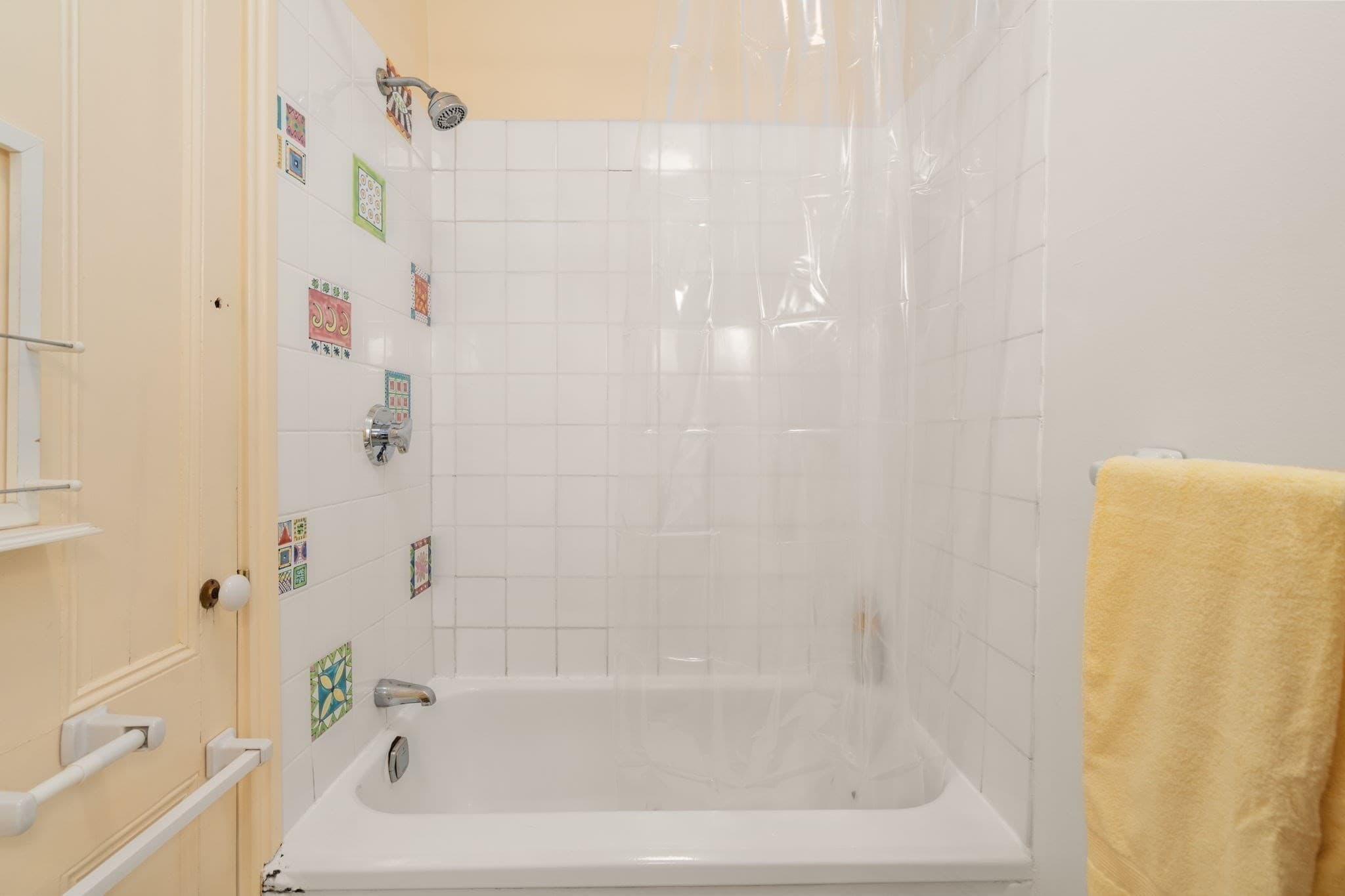 Condominium at 247 Chestnut St # 2, Cambridge MA 02139, photo 10 of 36