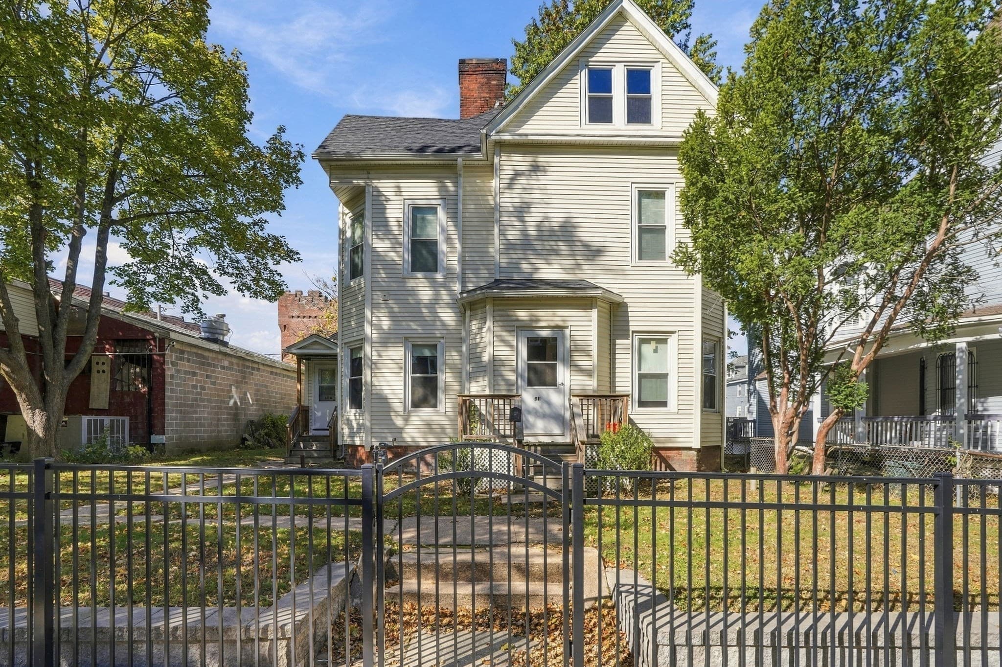 311 Walnut St, Holyoke MA 01040