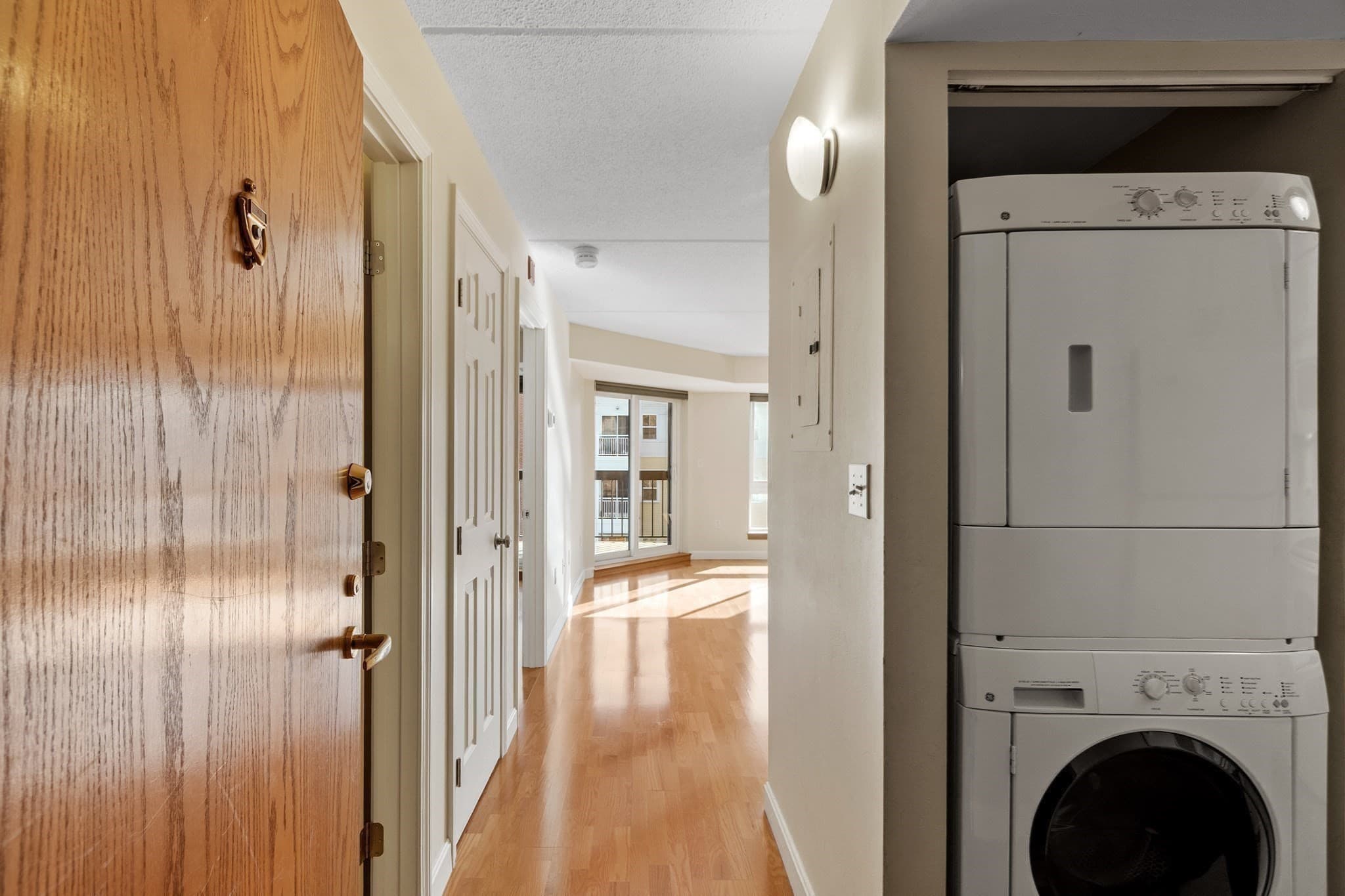 Condominium at 60 Rantoul Street # 403, Beverly MA 01915, photo 7 of 38
