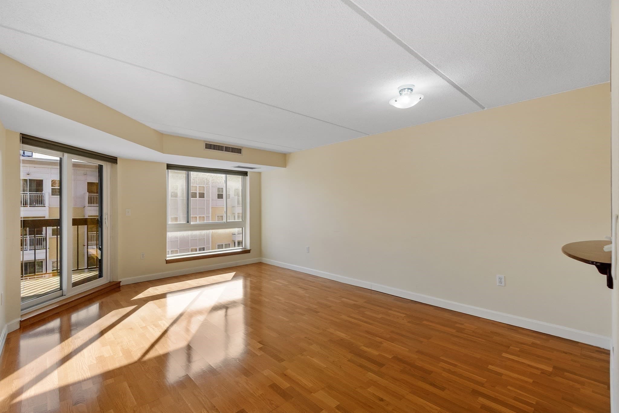 Condominium at 60 Rantoul Street # 403, Beverly MA 01915, photo 5 of 38