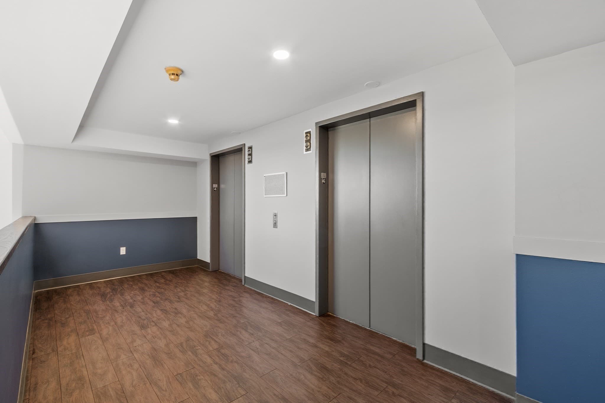 Condominium at 60 Rantoul Street # 403, Beverly MA 01915, photo 34 of 38