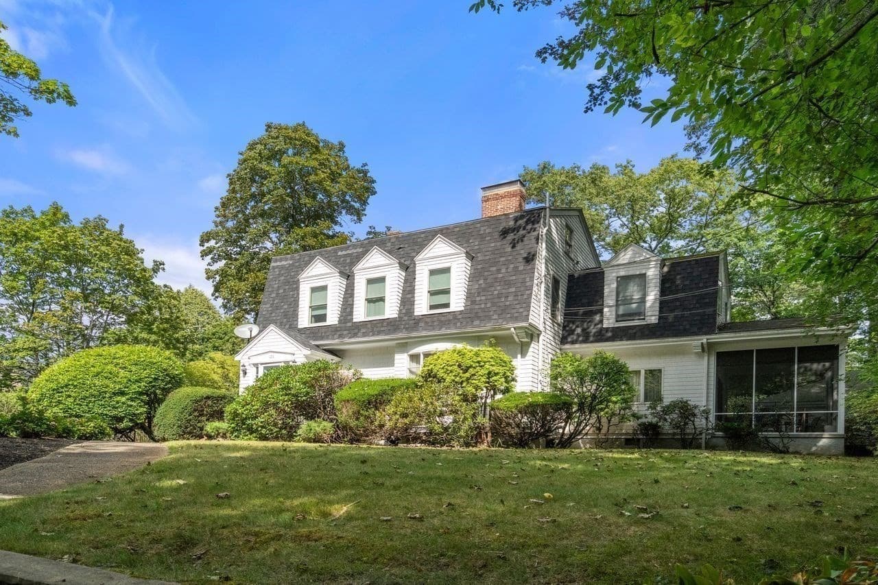 Single Family Residence at 126 Moffat Rd, Newton MA 02468, photo 2 of 23