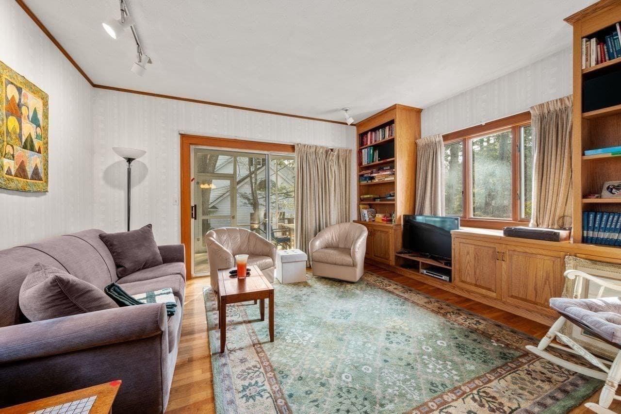 Single Family Residence at 126 Moffat Rd, Newton MA 02468, photo 12 of 23
