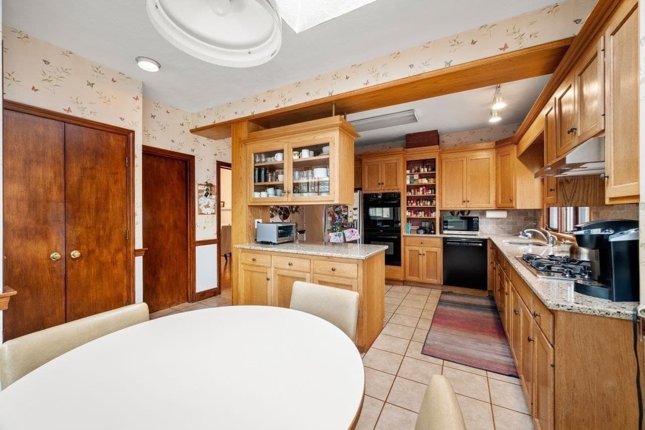 Single Family Residence at 126 Moffat Rd, Newton MA 02468, photo 11 of 23