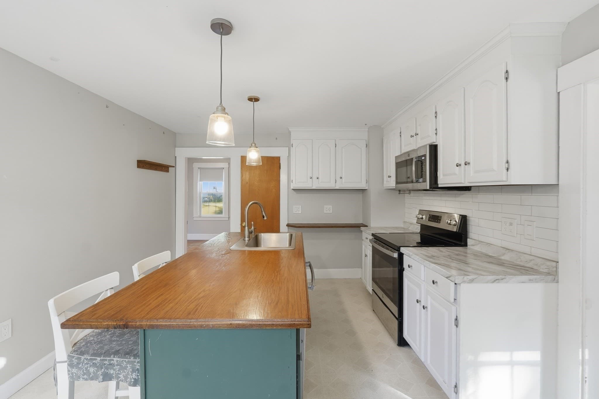Single Family Residence at 248 Otter River Rd, Templeton MA 01468, photo 10 of 25