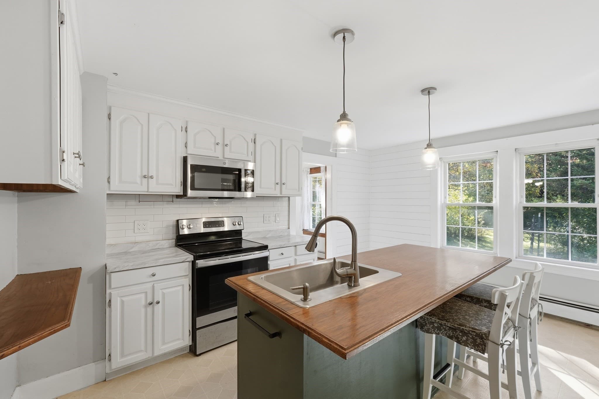 Single Family Residence at 248 Otter River Rd, Templeton MA 01468, photo 8 of 25