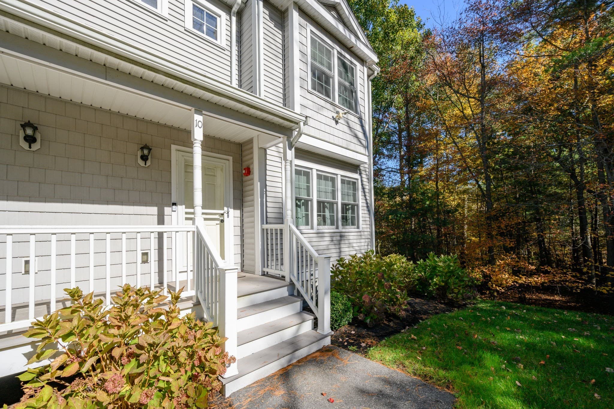 Condominium at 10 Great Cedar Dr # 10, Hanson MA 02341, photo 3 of 30