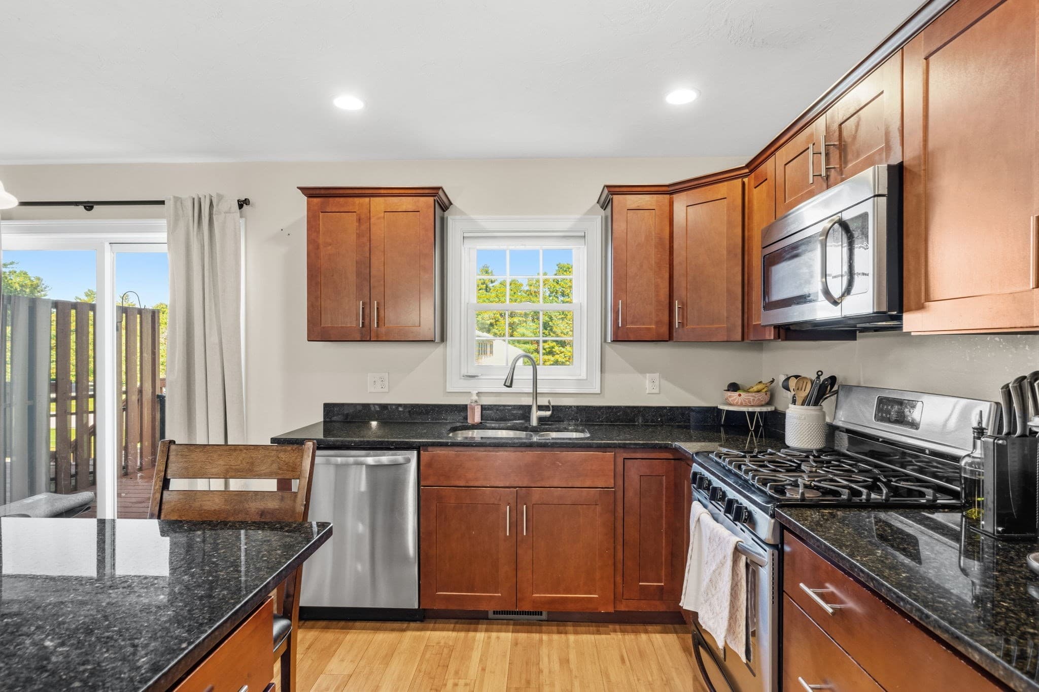Condominium at 10 Great Cedar Dr # 10, Hanson MA 02341, photo 14 of 30