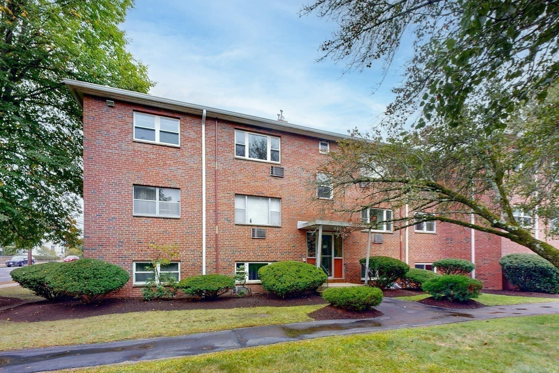 Condominium at 89 Walnut St # 5, Newton MA 02460, photo 22 of 25