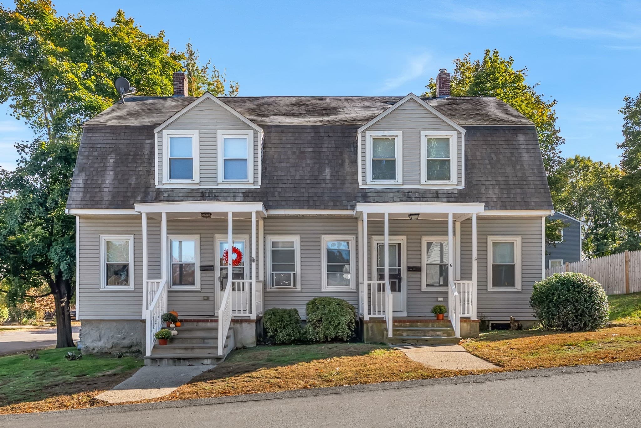 Condominium at 6 Border St # 6, Dedham MA 02026, photo 2 of 36