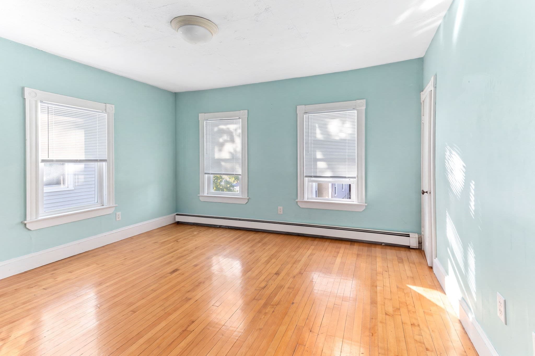 Multi Family at 17 Alpine Pl, Franklin MA 02038, photo 10 of 31