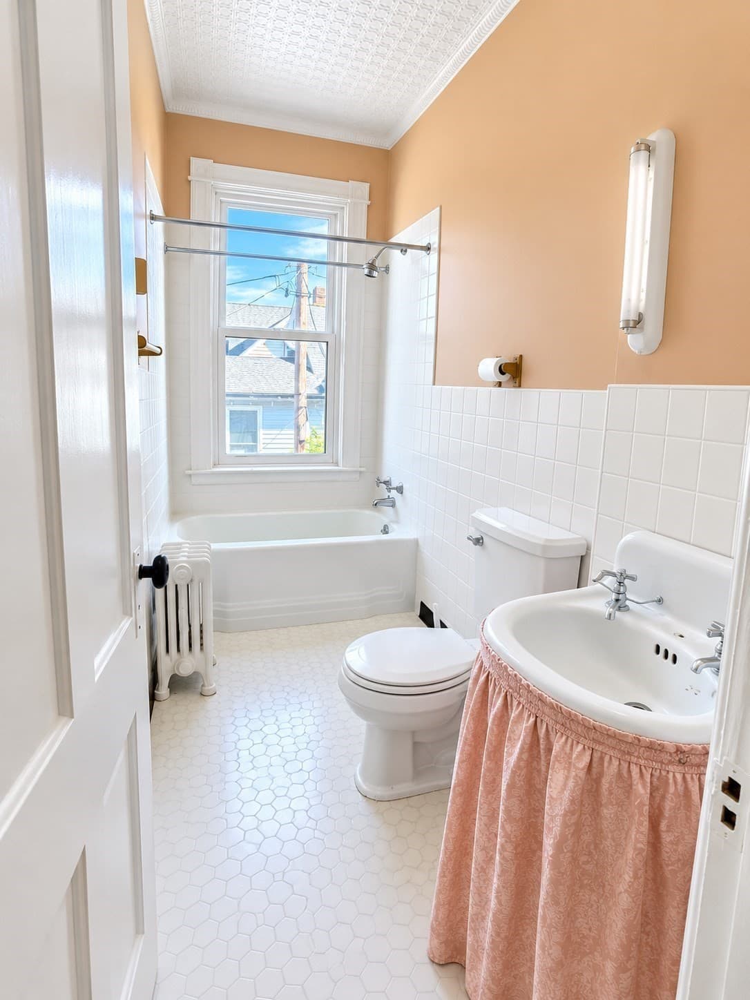 Single Family Residence at 225 Suffolk St, Holyoke MA 01040, photo 28 of 37