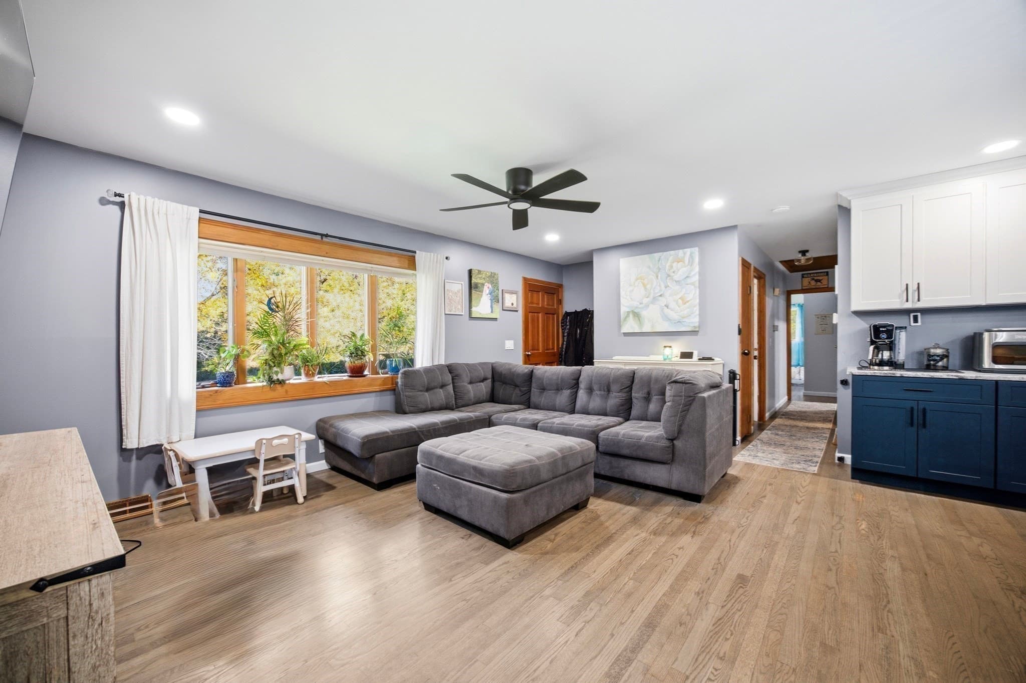 Single Family Residence at 20 Sullivan Ln, South Hadley MA 01075, photo 11 of 39