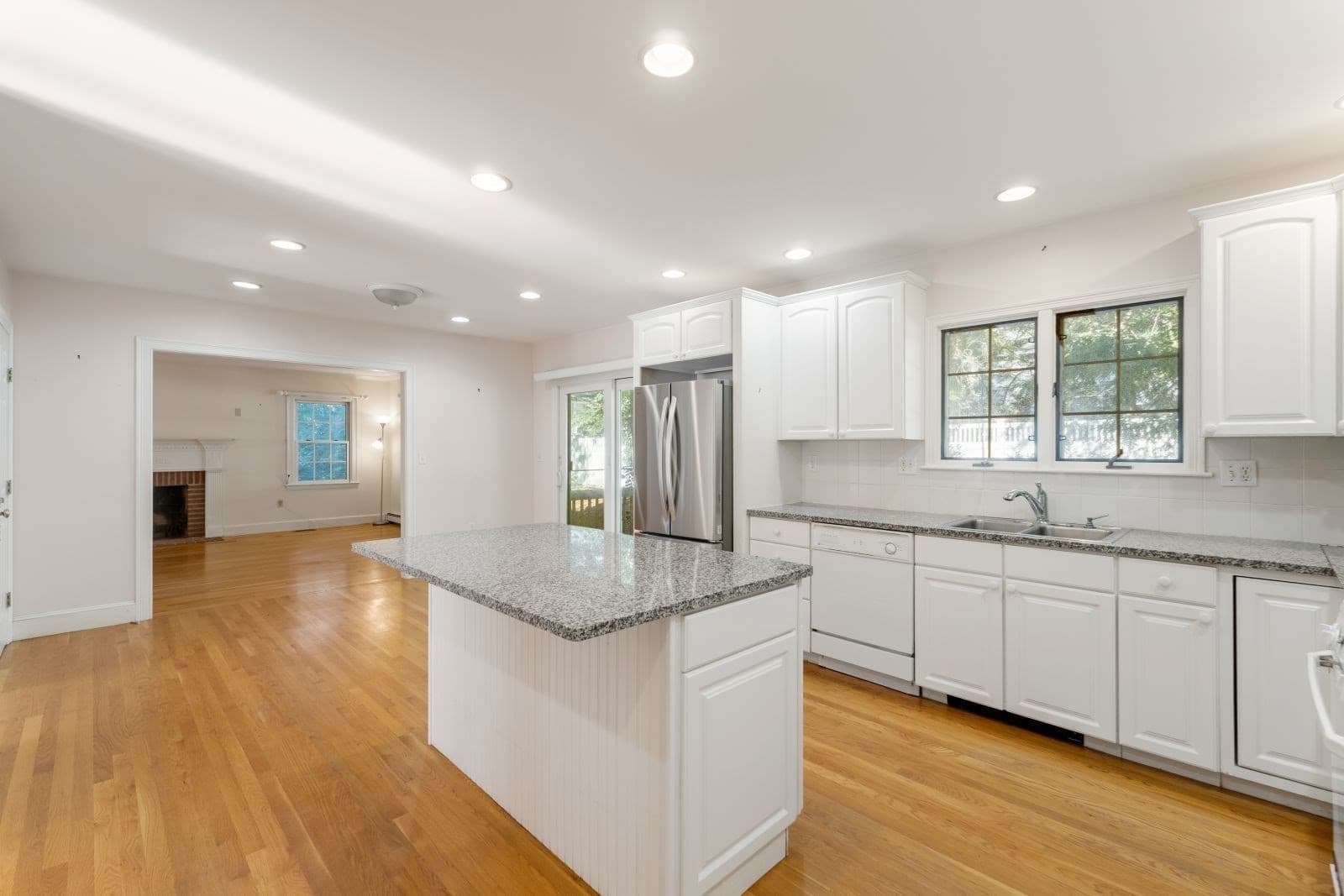 Single Family Residence at 340 Weston Road, Wellesley MA 02482, photo 6 of 35